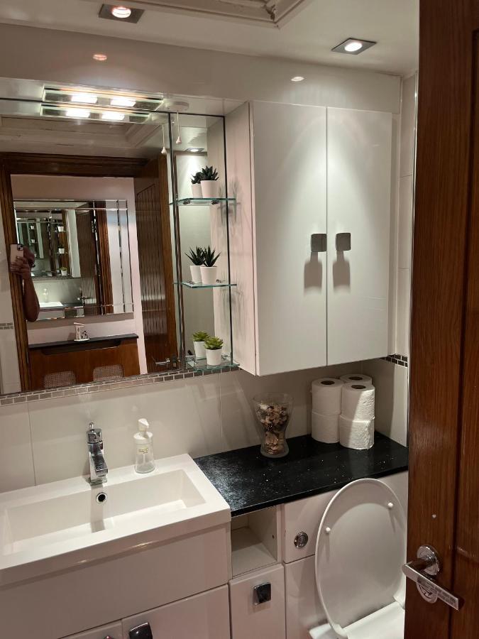 Stunning 1 Bedroom In Stunning Location - Mayfair Area ロンドン エクステリア 写真