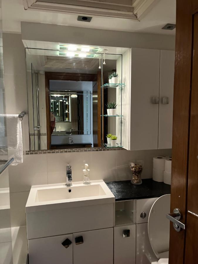 Stunning 1 Bedroom In Stunning Location - Mayfair Area ロンドン エクステリア 写真