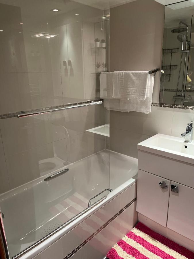Stunning 1 Bedroom In Stunning Location - Mayfair Area ロンドン エクステリア 写真
